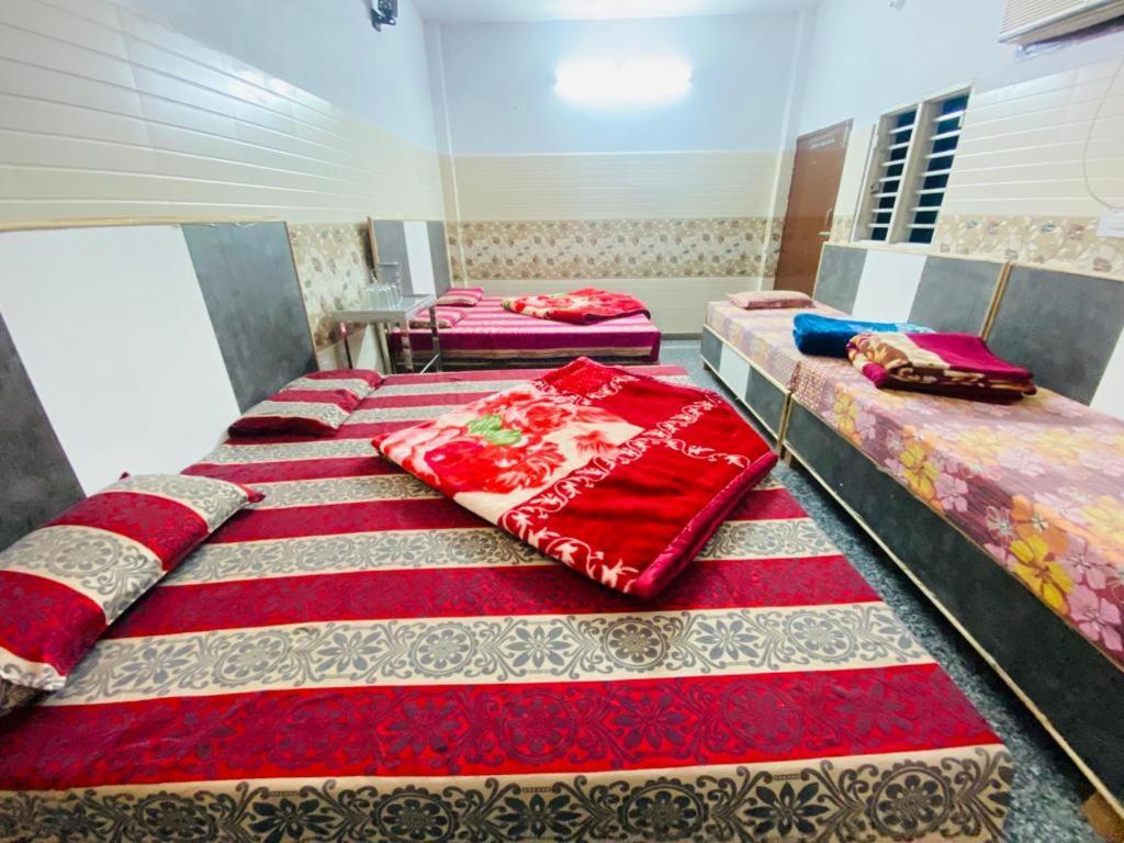 Hotel Hari Ganga Near By Bus And Railway Station Haridwār Exterior foto